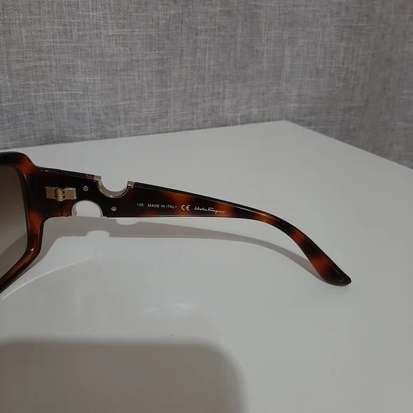 Salvatore Ferragamo Tortoise Shell Sunglasses - Picture 4 of 7